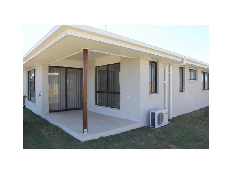 50 Falcon Crest, Zilzie QLD 4710