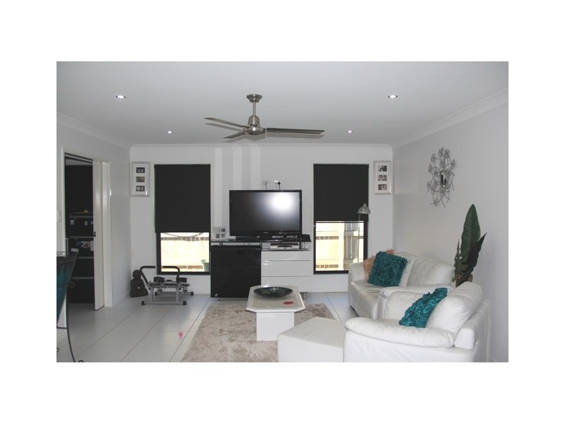 3 Timbers Beach Road, Zilzie QLD 4710