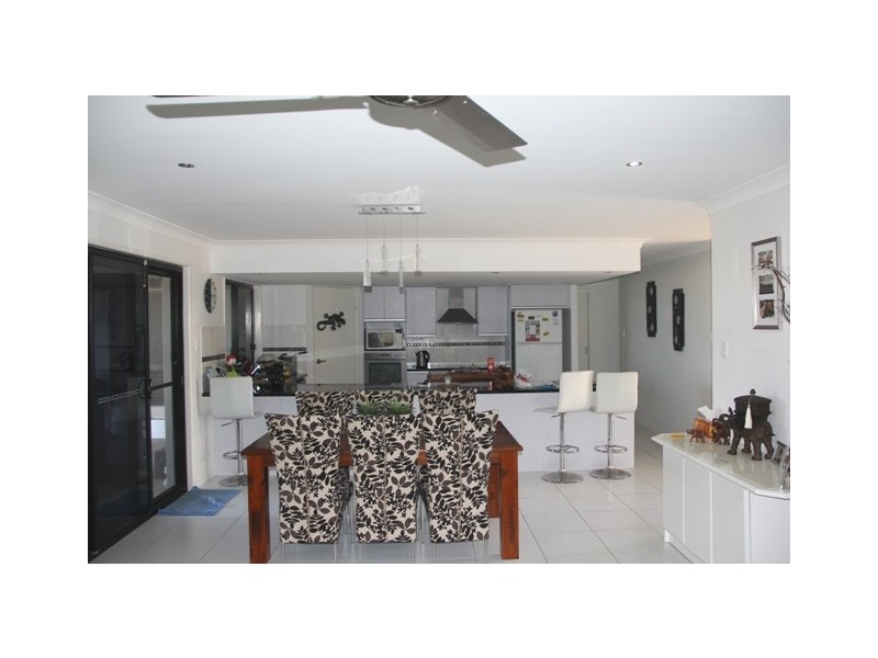 3 Timbers Beach Road, Zilzie QLD 4710