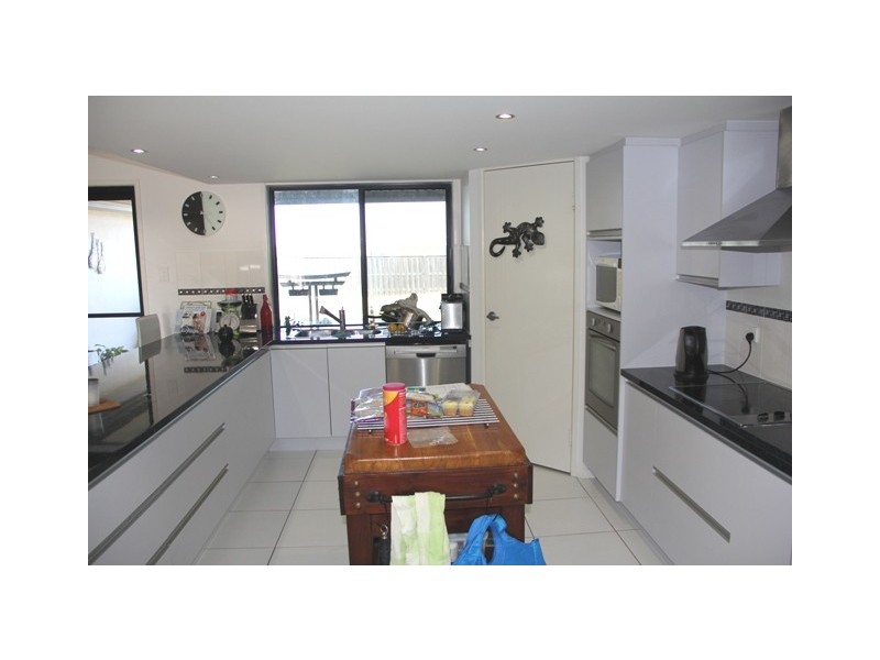 3 Timbers Beach Road, Zilzie QLD 4710