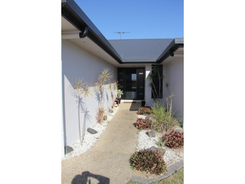 3 Timbers Beach Road, Zilzie QLD 4710