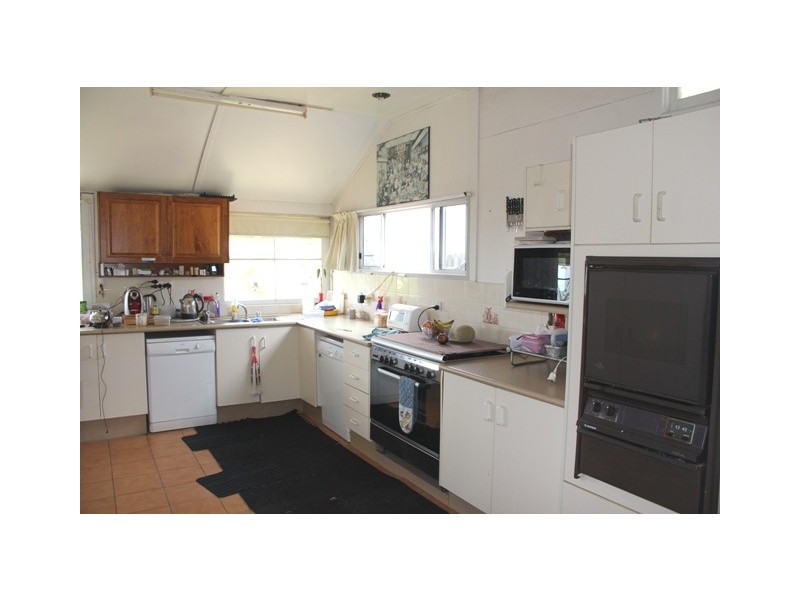 2 Archer Street, Emu Park QLD 4710