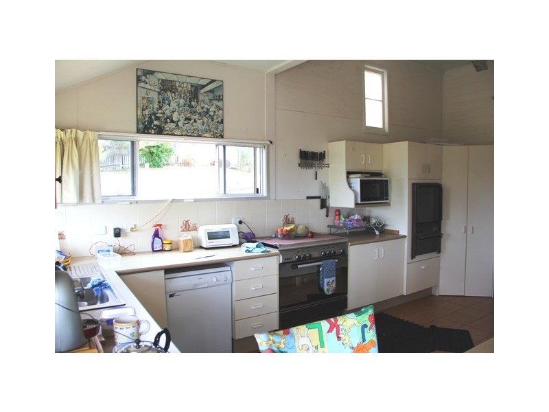 2 Archer Street, Emu Park QLD 4710