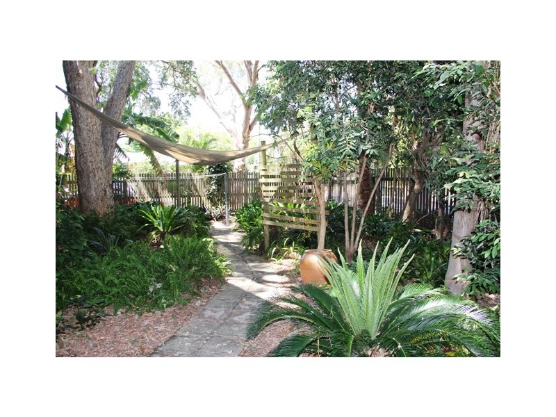 1003 Scenic Highway, Kinka Beach QLD 4703