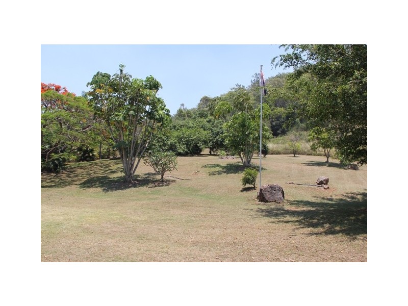 276 Hoffmans Road, Coowonga QLD 4702