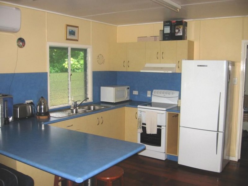 10 Sunflower Street, Kinka Beach QLD 4703