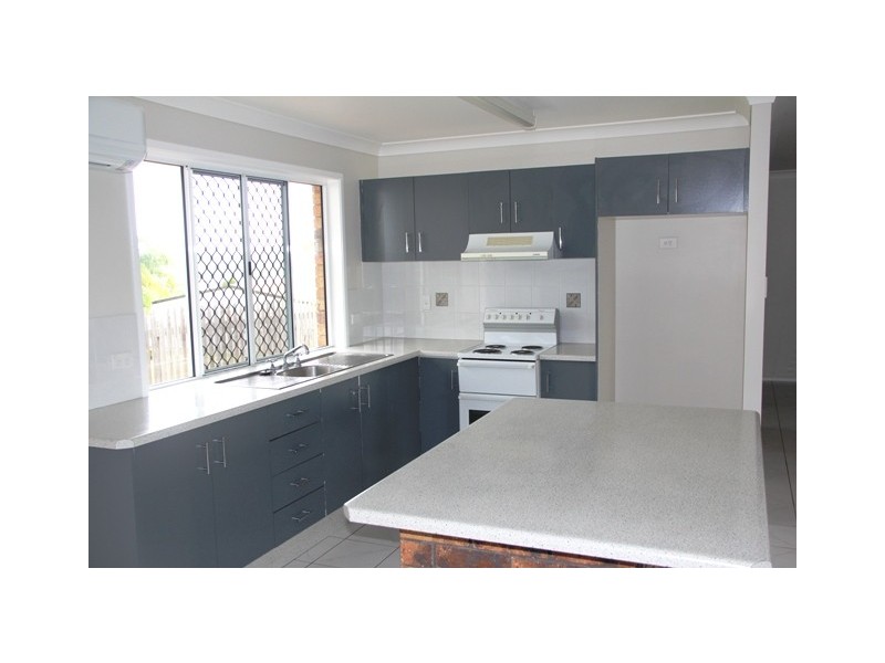 2/28 Larnach Street, Zilzie QLD 4710