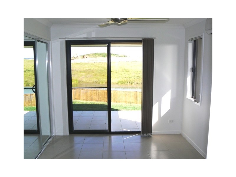 7 The Peak, Zilzie QLD 4710