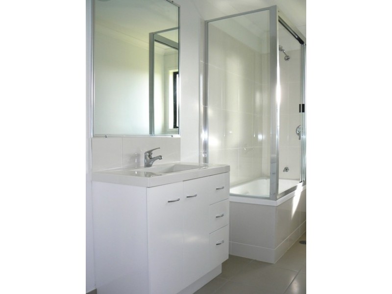 7 The Peak, Zilzie QLD 4710