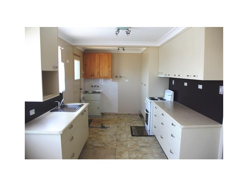 54 Wood Street, Emu Park QLD 4710