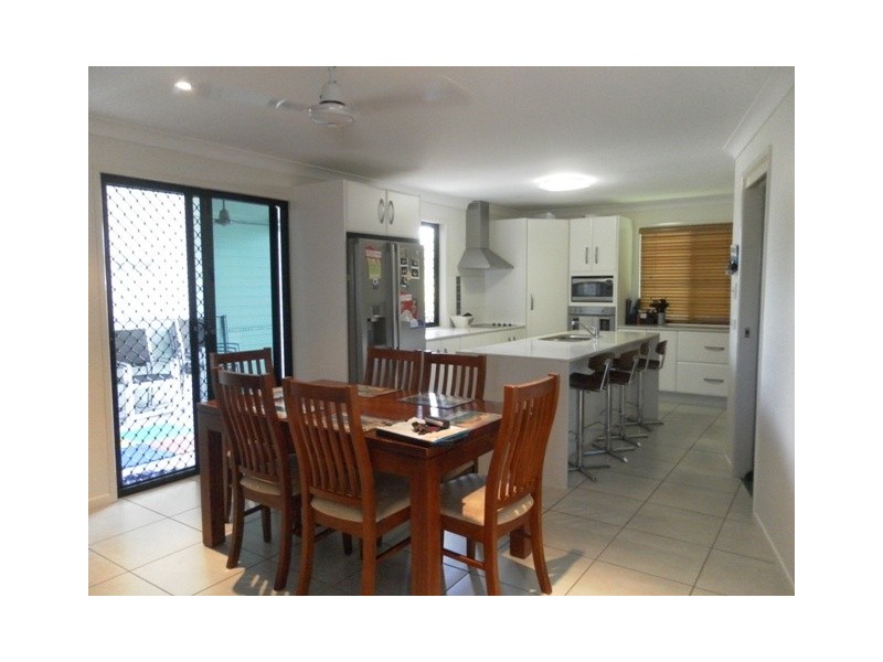 5 Hideaway Road, Zilzie QLD 4710