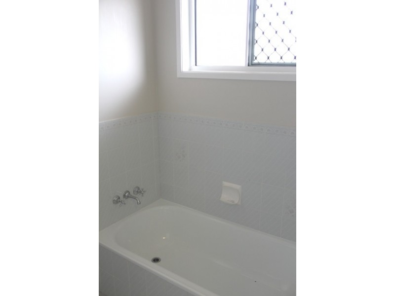 2/28 Larnach Street, Zilzie QLD 4710