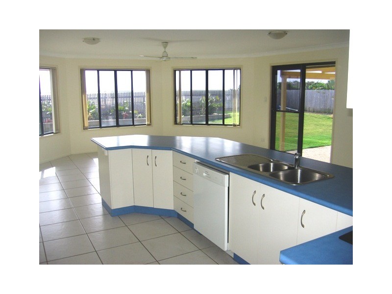 62 Amalfi Drive, Zilzie QLD 4710