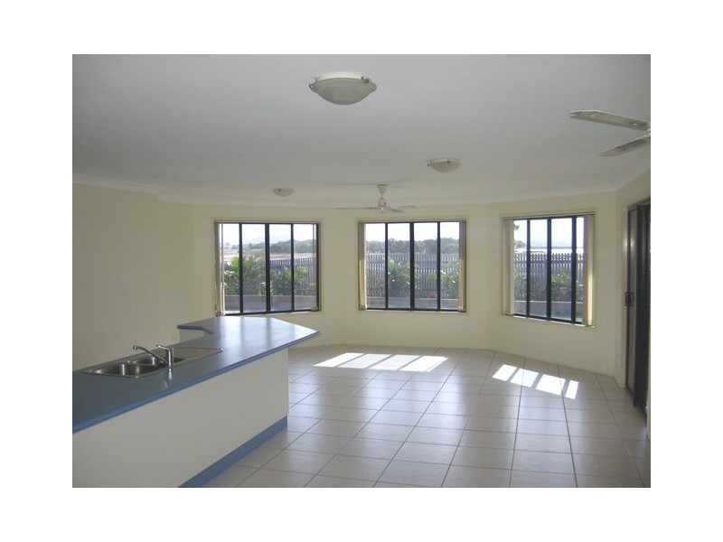 62 Amalfi Drive, Zilzie QLD 4710