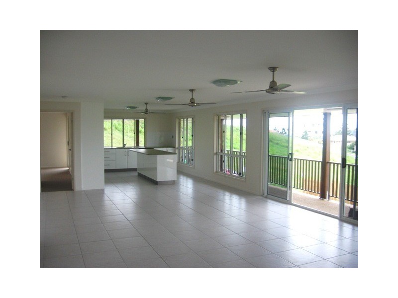 5 Doveshell Crescent, Zilzie QLD 4710