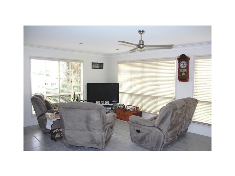 55 Larnach Street, Zilzie QLD 4710