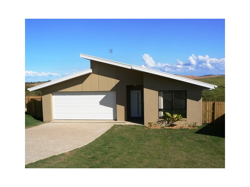 7 The Peak, Zilzie QLD 4710
