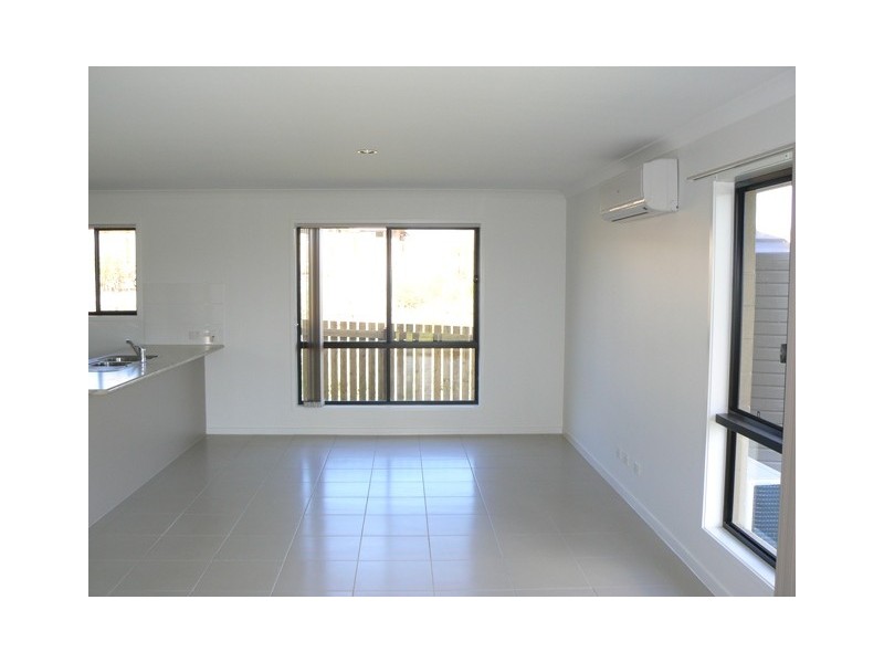 7 The Peak, Zilzie QLD 4710