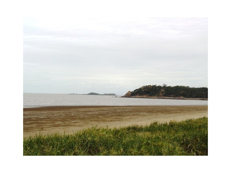 20 Limpus Avenue, Keppel Sands QLD 4702