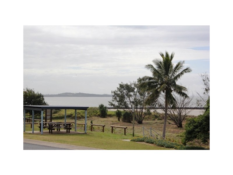 18 Schofield Parade, Keppel Sands QLD 4702