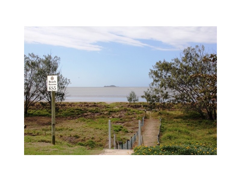 18 Schofield Parade, Keppel Sands QLD 4702