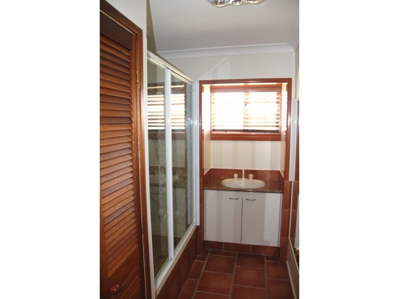 18 Schofield Parade, Keppel Sands QLD 4702