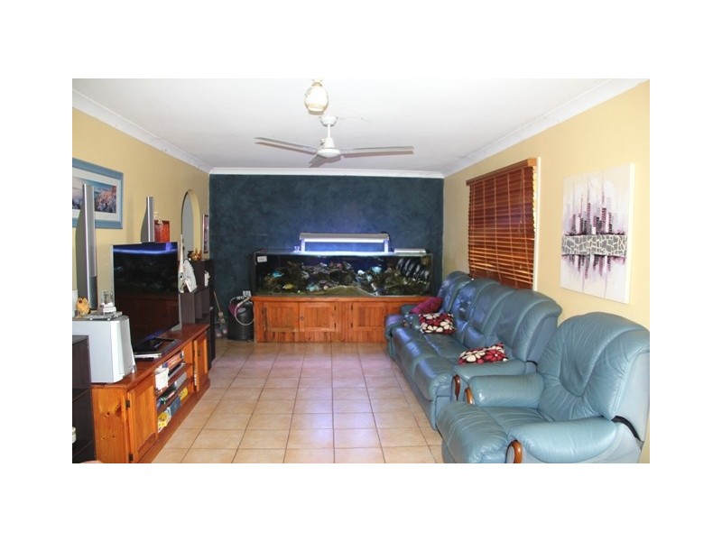18 Vernon Street, Emu Park QLD 4710