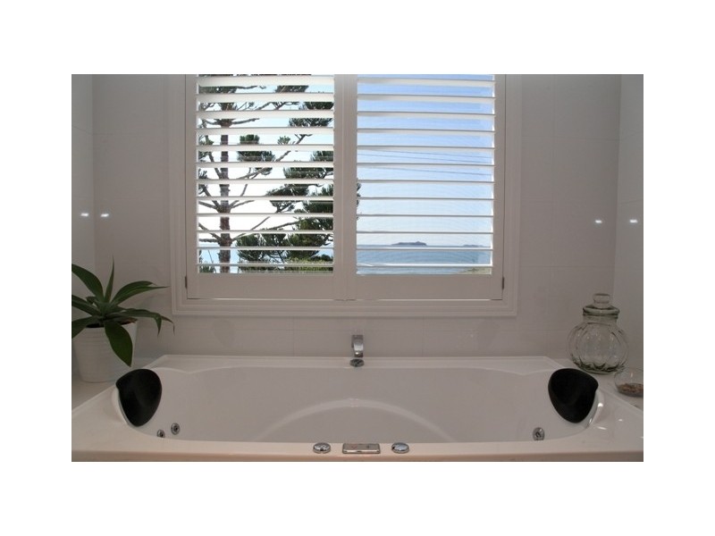 1/2 Richard Street, Emu Park QLD 4710