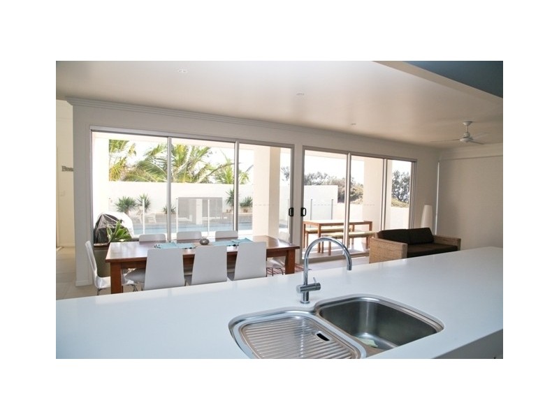 1/2 Richard Street, Emu Park QLD 4710