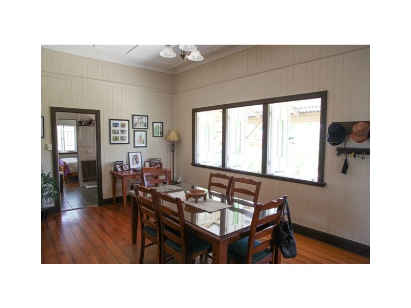 94 Davis Street, The Range QLD 4700