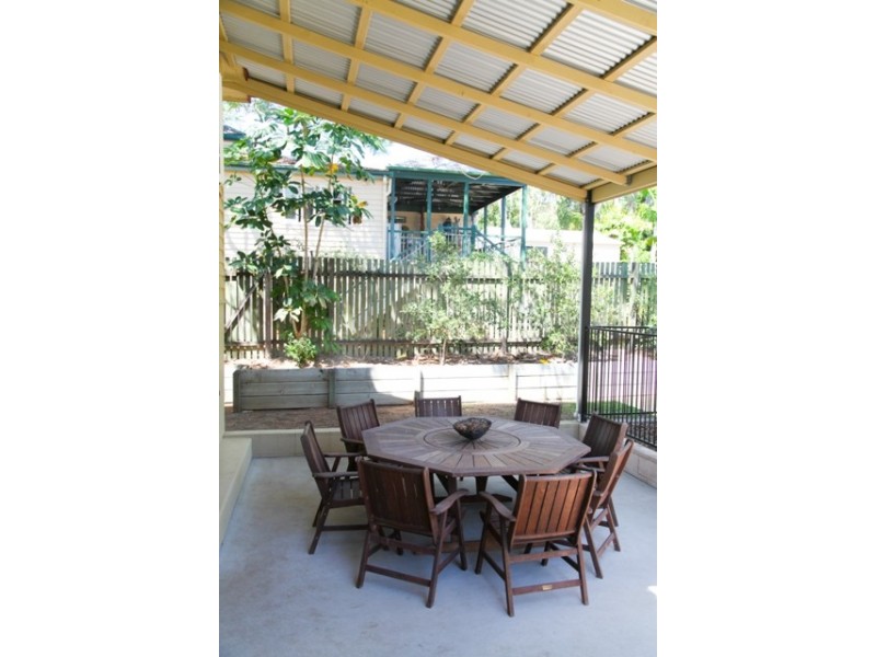 94 Davis Street, The Range QLD 4700