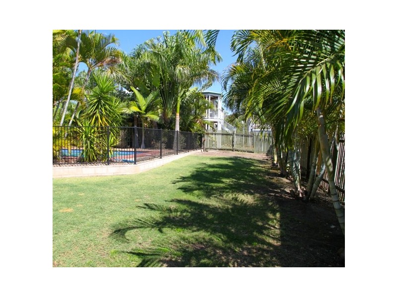 94 Davis Street, The Range QLD 4700