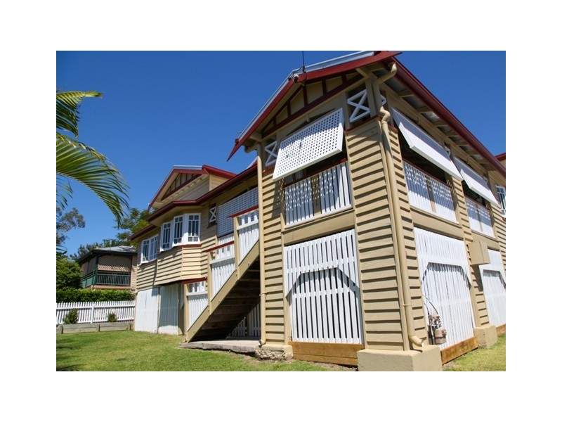 94 Davis Street, The Range QLD 4700