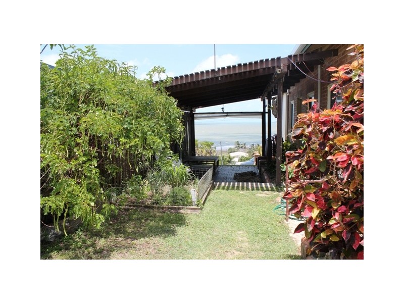 16 Ferguson Street, Emu Park QLD 4710