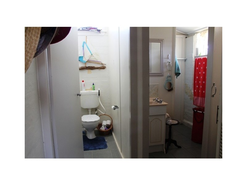 16 Ferguson Street, Emu Park QLD 4710