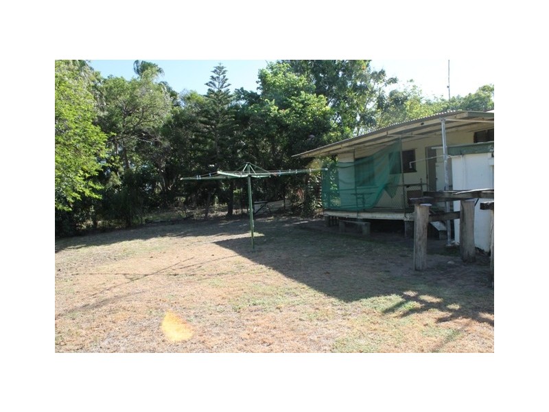 997 Scenic Highway, Kinka Beach QLD 4703