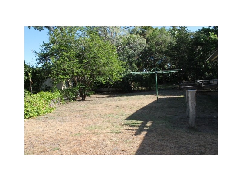 997 Scenic Highway, Kinka Beach QLD 4703