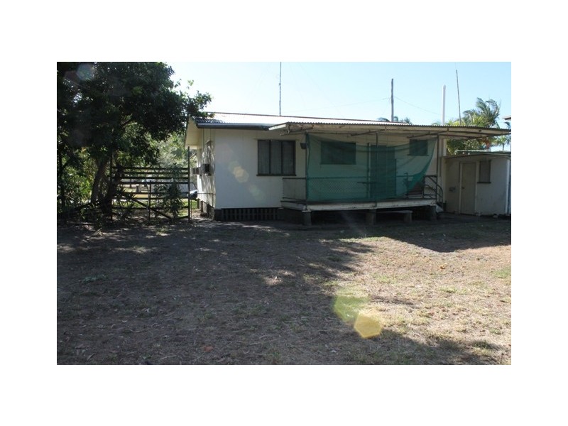 997 Scenic Highway, Kinka Beach QLD 4703