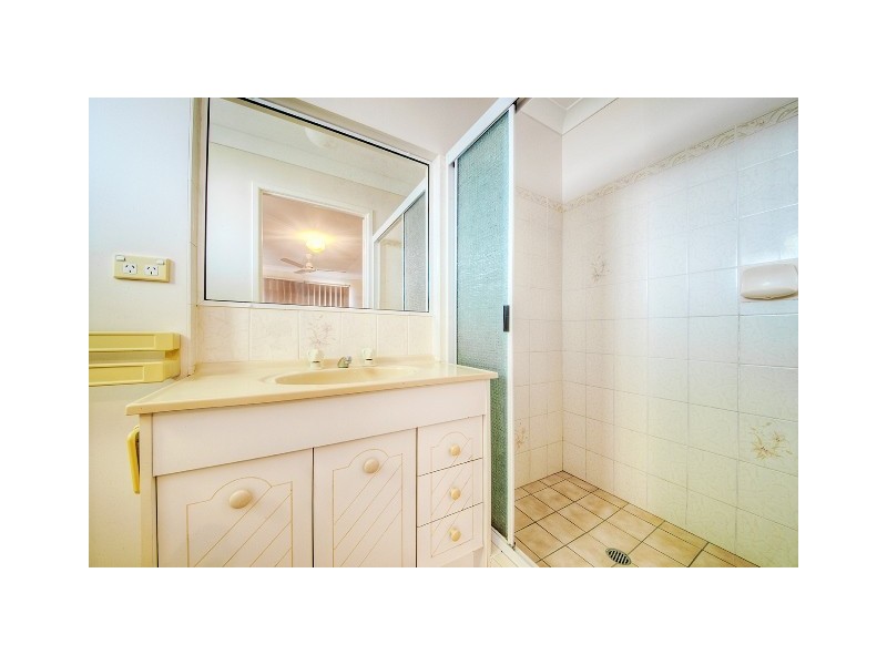 3 Giorgi Close, Keppel Sands QLD 4702