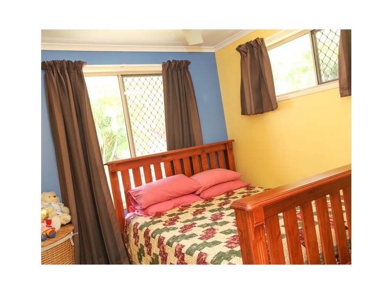 5 Carol Court, Glenlee QLD 4711