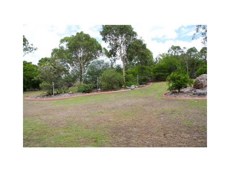 5 Carol Court, Glenlee QLD 4711