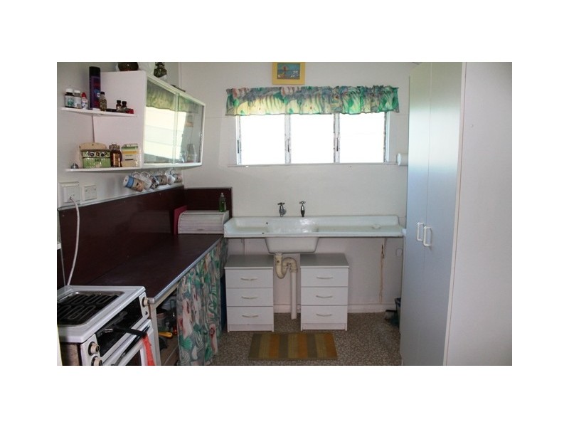 4 Ferguson Street, Emu Park QLD 4710