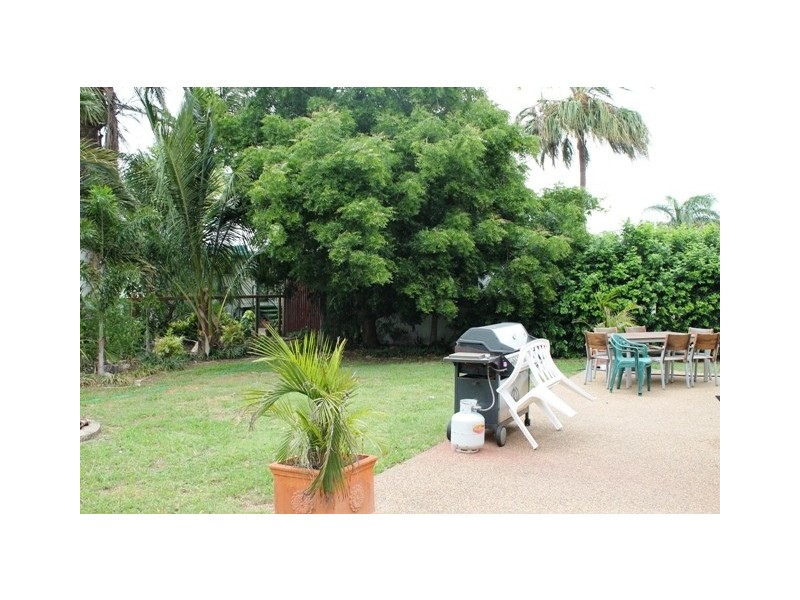 7 Limpus Avenue, Keppel Sands QLD 4702