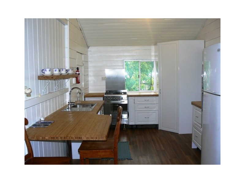 17 Phillip Street, Emu Park QLD 4710