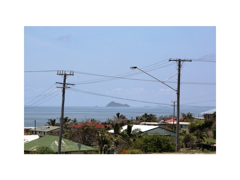 21 Richard Street, Emu Park QLD 4710