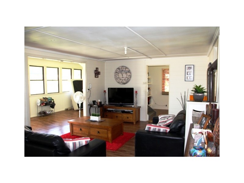 21 Richard Street, Emu Park QLD 4710