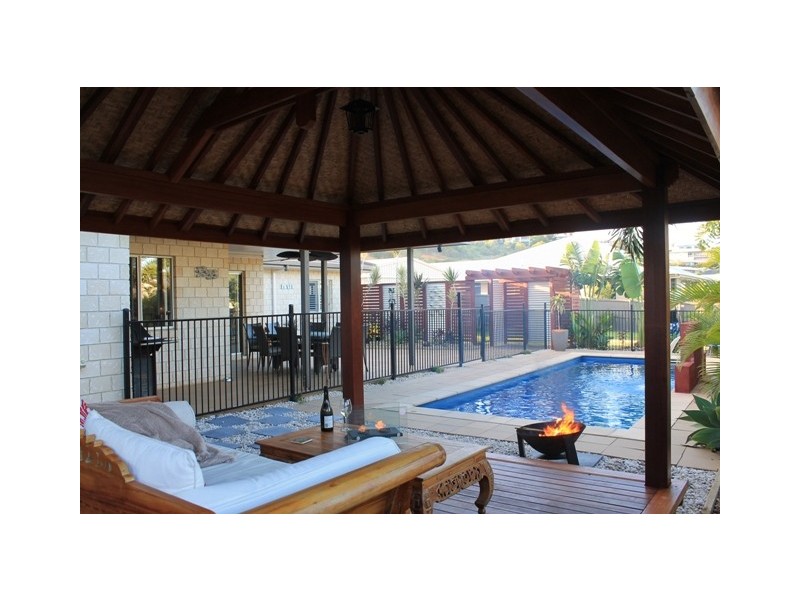 6 Parkview Drive, Rosslyn QLD 4703