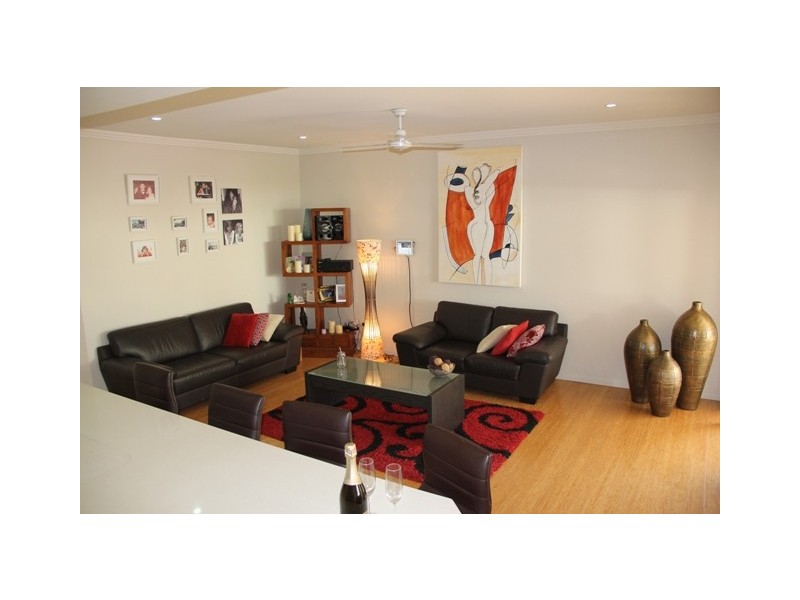 6 Parkview Drive, Rosslyn QLD 4703