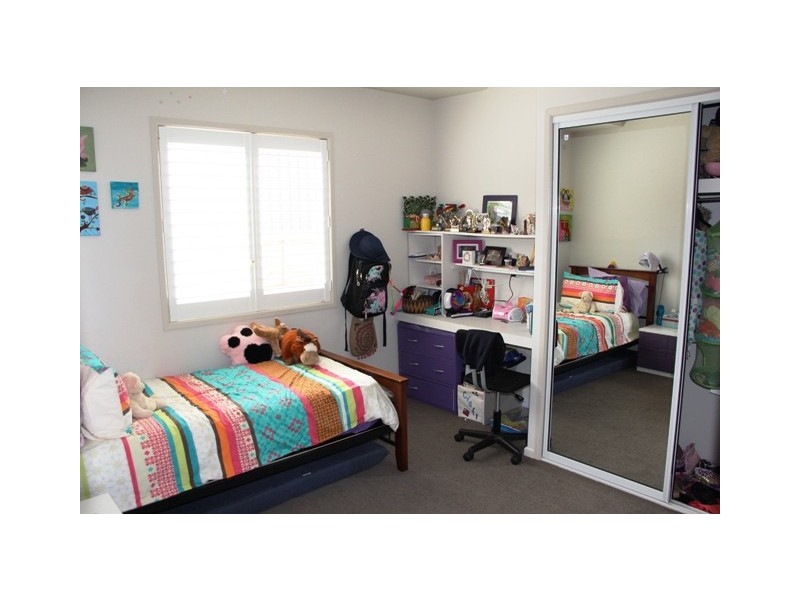 6 Parkview Drive, Rosslyn QLD 4703