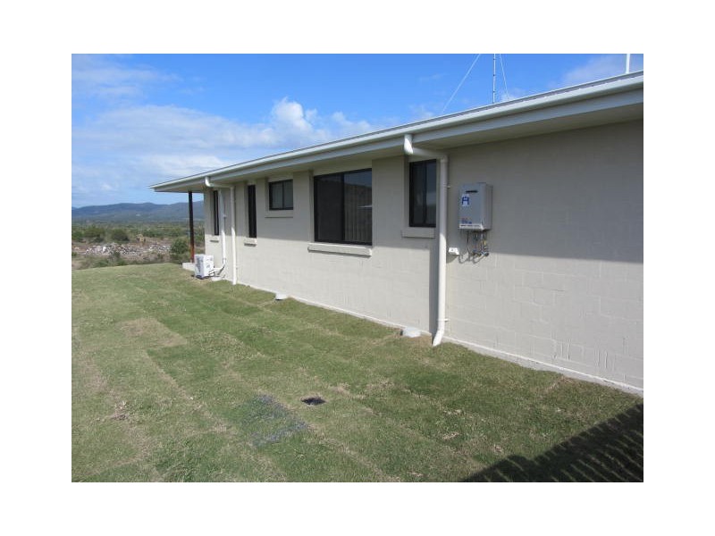 54 Falcon Crest, Zilzie QLD 4710
